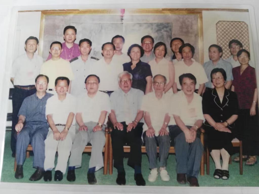 参加全国政协座谈会议后合影